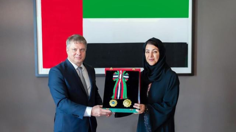 UAE President confers First-Class Medal of Independence on Ambassador of Belarus