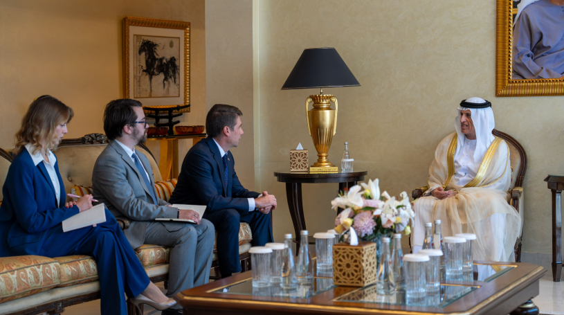 Saud bin Saqr receives Consul-General of Russian Federation