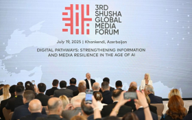 Azerbaijani President meets participants of Shusha Global Media Forum